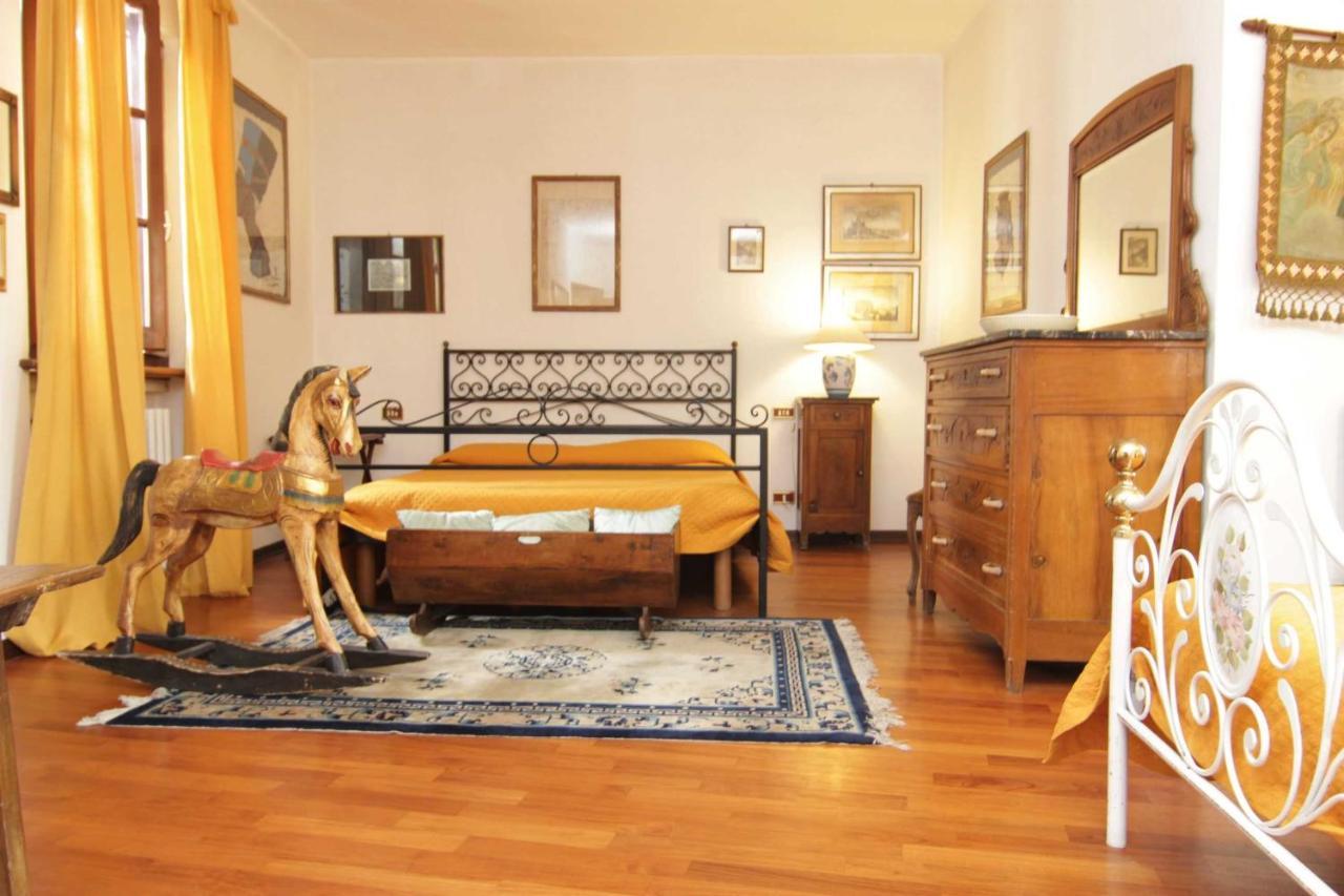מרינה די קררה L'Arrocco Bed And Breakfast מראה חיצוני תמונה