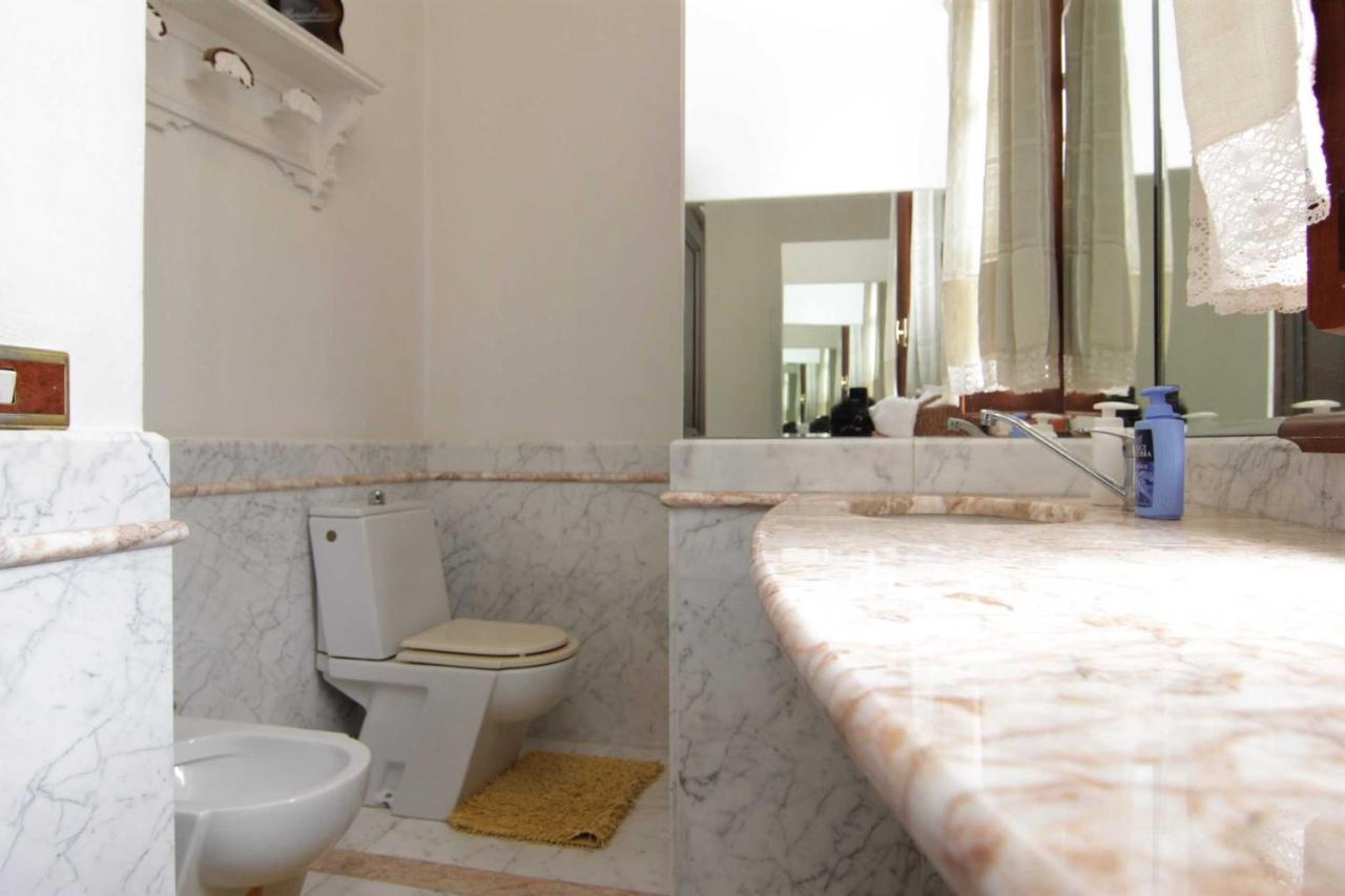 מרינה די קררה L'Arrocco Bed And Breakfast מראה חיצוני תמונה