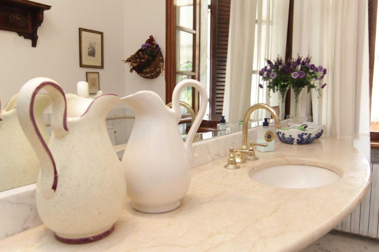 מרינה די קררה L'Arrocco Bed And Breakfast מראה חיצוני תמונה