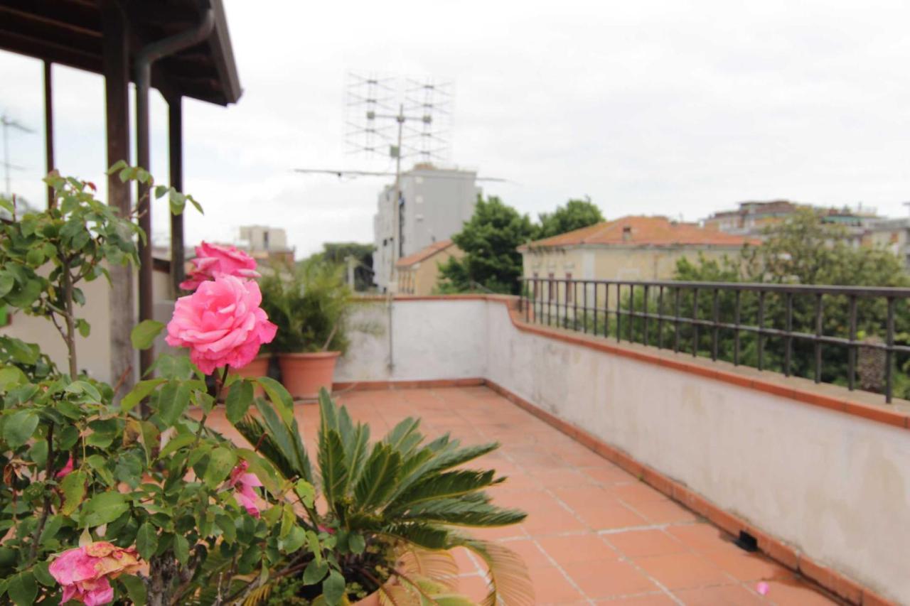 מרינה די קררה L'Arrocco Bed And Breakfast מראה חיצוני תמונה