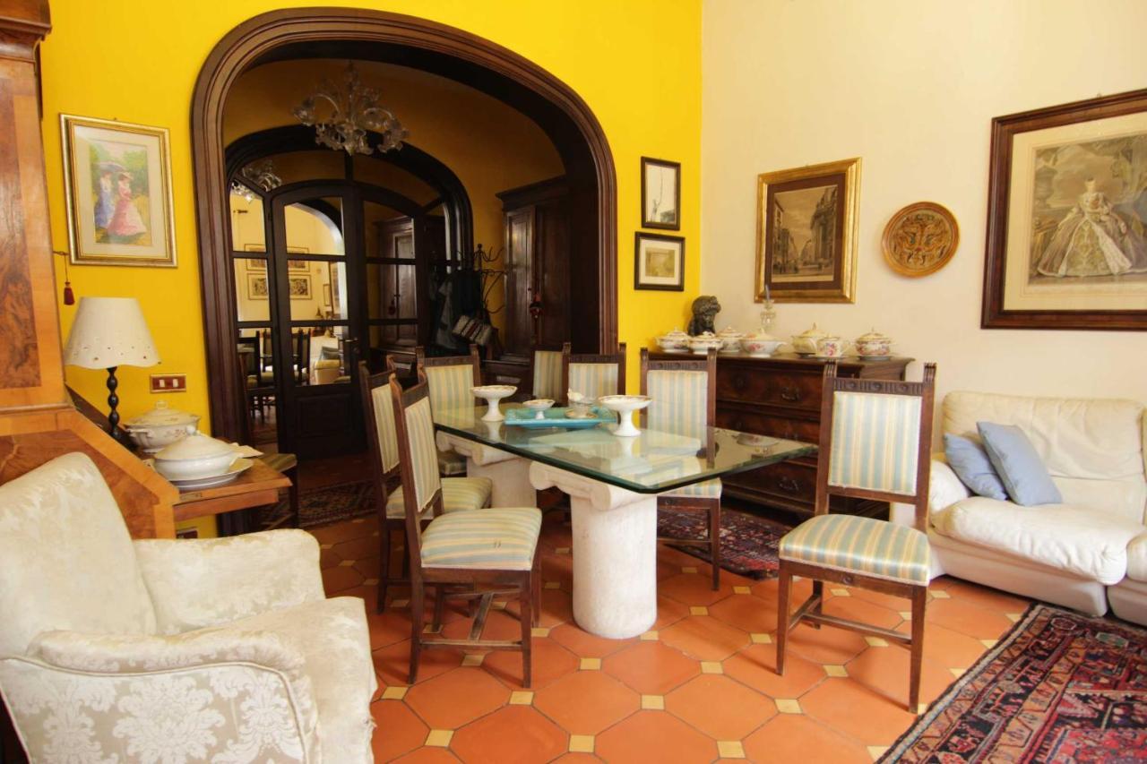 מרינה די קררה L'Arrocco Bed And Breakfast מראה חיצוני תמונה