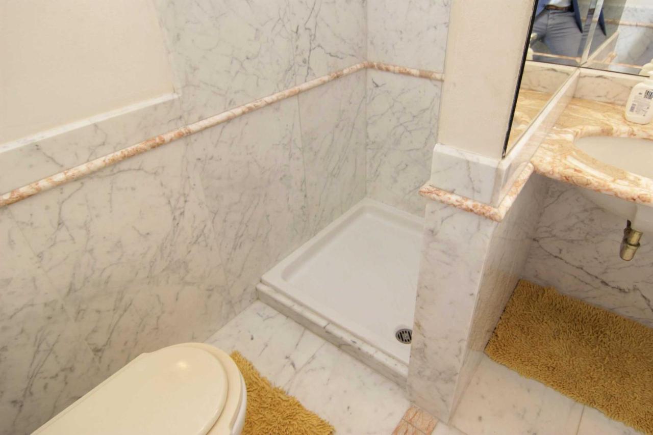 מרינה די קררה L'Arrocco Bed And Breakfast מראה חיצוני תמונה