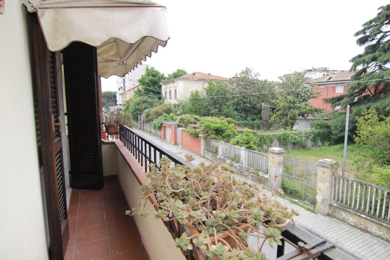 מרינה די קררה L'Arrocco Bed And Breakfast מראה חיצוני תמונה