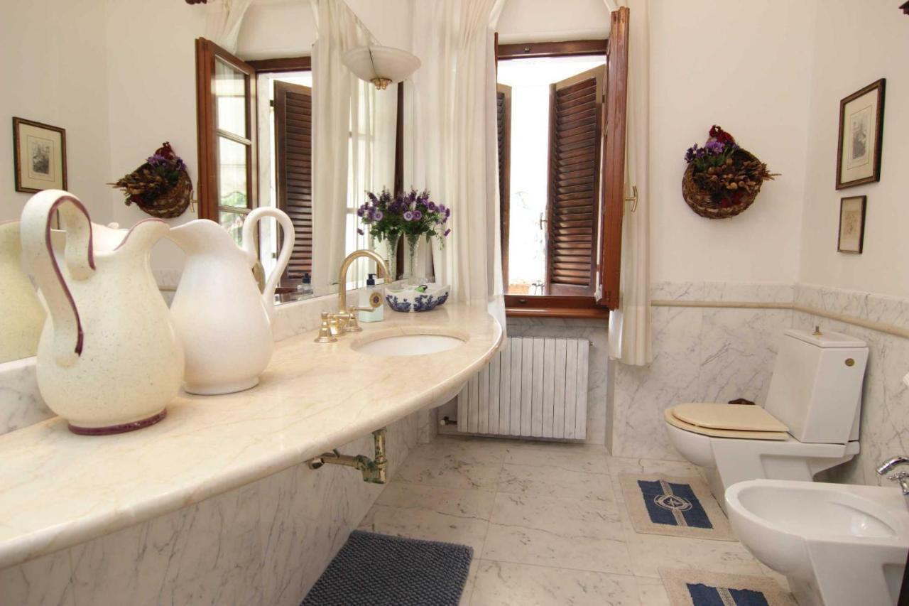 מרינה די קררה L'Arrocco Bed And Breakfast מראה חיצוני תמונה
